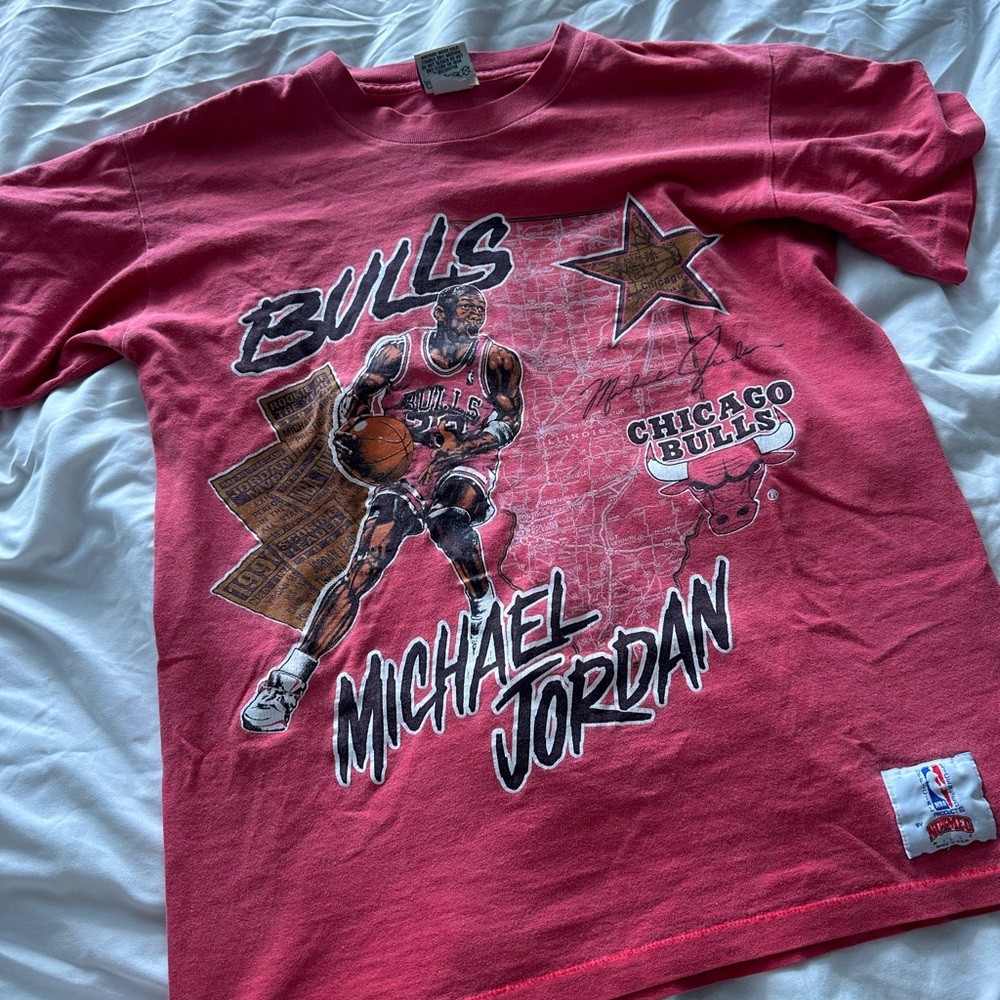 Chicago Bulls Michael Jordan Graphic T-Shirt